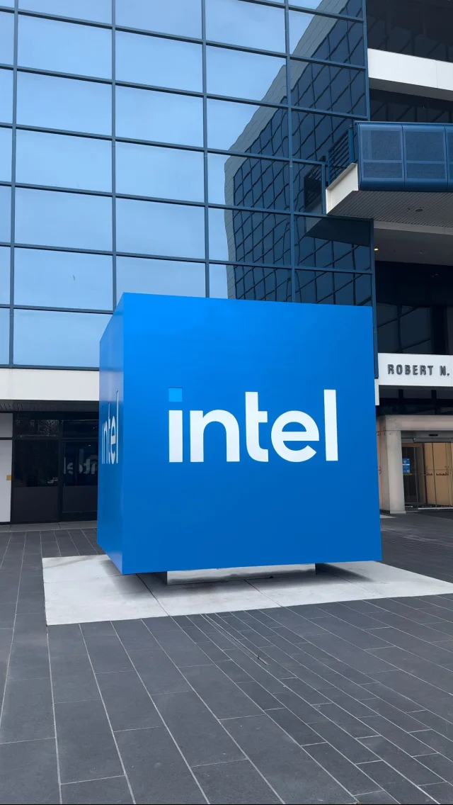💻⚡️Calling all tech enthusiasts! ⚡️💻Discover the Intel Museum in Santa Clara, where innovation meets history! Discover how Intel’s microprocessor innovations have shaped and advanced modern technology. Whether you’re a tech junkie or just curious, the museum is a must see when touring the Silicon Valley. 🙌💾📍2200 Mission College Blvd, Santa Clara, CA 95054Tag your tech obsessed bestie and let’s explore! 🔎📠#Intel #IntelMueseum #siliconvalley #ExploreSantaClara #bayareaactivities #bayareathingstodo #DiscoverSantaClara