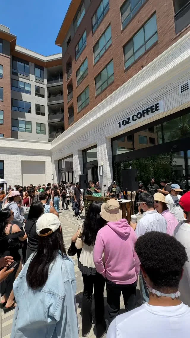 Who knew 10am was the new peak party hour?Huge shoutout to @1oz_coffee and @raveonthebay for turning a typical Sunday morning into something totally new—great coffee, live music, and a whole lot of good vibes.This wasn’t your average coffee run, it was about bringing the community together through coffee and music, supporting local, and creating a fresh kind of experience right here in Santa Clara.We love seeing fun events like this pop up in our city. Here’s to more mornings that start with music, community, and of course caffeine.#DiscoverSantaClara #DJSet #Coffee #ClubCafe #SantaClara